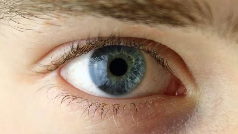 Occhi azzurri 