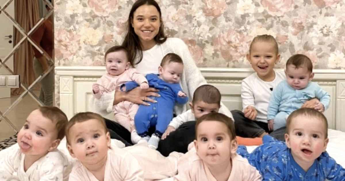 Una mamma di 23 anni e il suo compagno hanno 11 figli