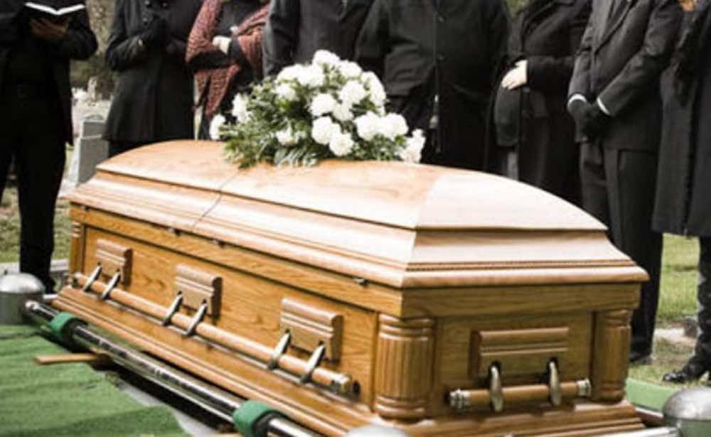 La donna esprime il suo ultimo desiderio funerale
